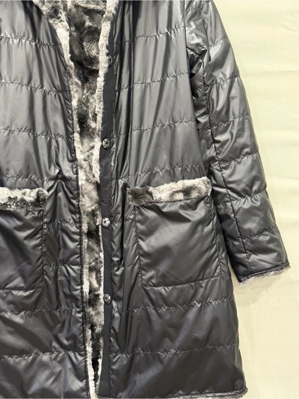 Via Spiga Women's Faux Fur Animal Print Mid-Length Coat Button Pockets M Gray - Picture 5 of 11